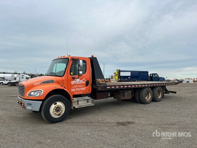 2004 Freightliner M2106 6x4 شاحنة سحب مسطحة