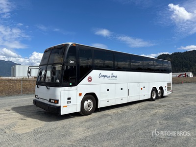 1997 Prevost H3 6x2 51-Seat Coach