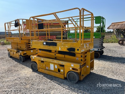 2006 Haulotte Compact 10 Electric Scissor Lift