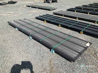 Quantity of (50) 2025 Kit Containers 12 ft Corrugated Tin Divers - Matériaux de construction (Unused)