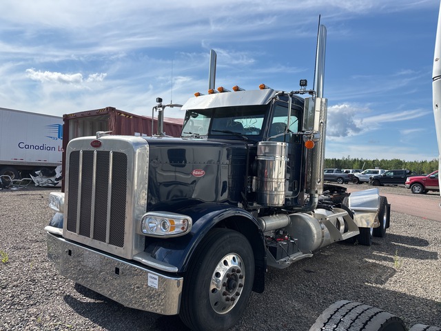 2022 Peterbilt 389 6x4 T/A Sleeper Truck Tractor