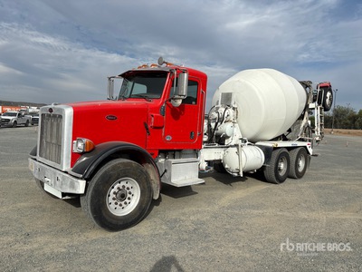2015 Peterbilt 365 8x4 Camion mélangeur