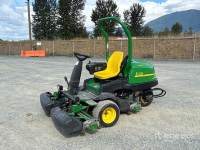 2010 John Deere 2500B Ride-On Cortacéspedes