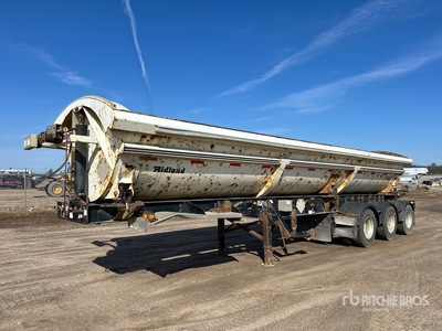 2014 Midland MG36TW300 36 ft Tri/A Side Dump Trailer