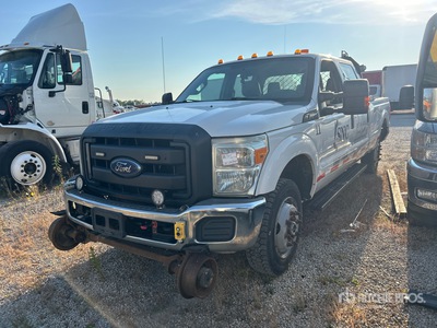 2016 Ford F-350 XL 4x4 Crew Cab Pickup