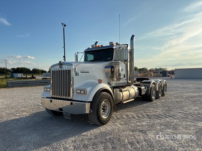2019 Kenworth W900 8x4 Tri/A Day Cab Truck Tractor