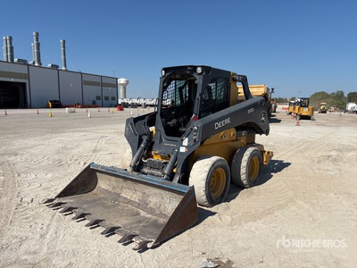 2020 John Deere 332G Two-Speed Schranklader