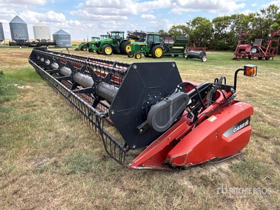 2009 Case IH 2020 35 ft Combine Header