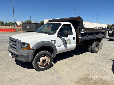 2005 Ford F-550 XL 4x2 S/A-kiepwagen