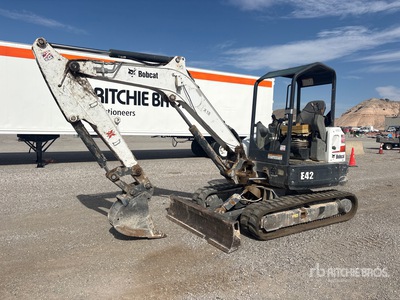2019 Bobcat E42-T4 Minikoparka