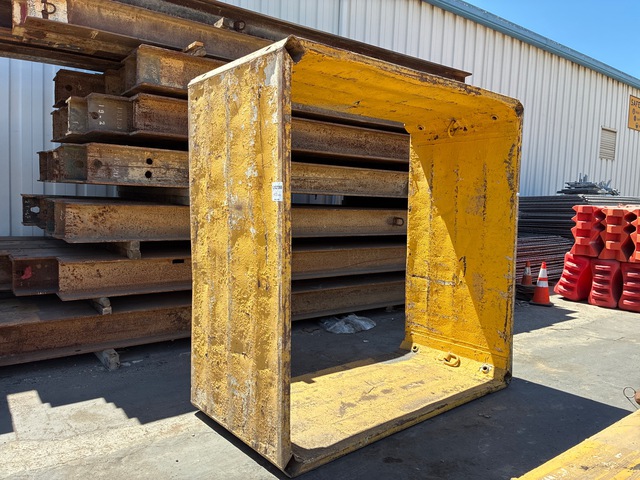 4 ft x 8 ft (2 in Wall) Manhole Box