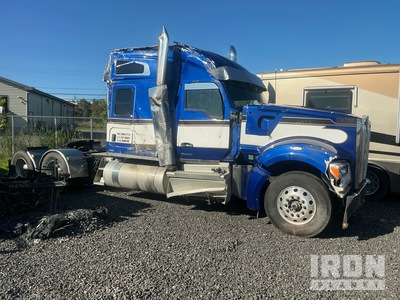 2024 Kenworth W990 6x4 Ciągnik siodłowy T/A z kabiną sypialną