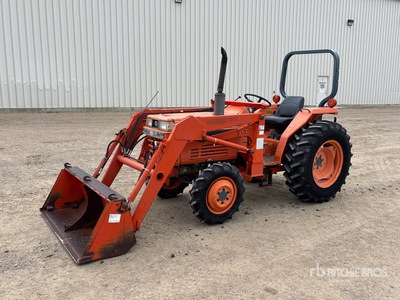 Kubota L2850 4WD Tractor