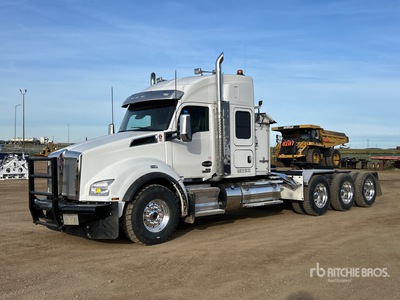 2023 Kenworth T880 8x6 Tri/A Sleeper Truck Tractor