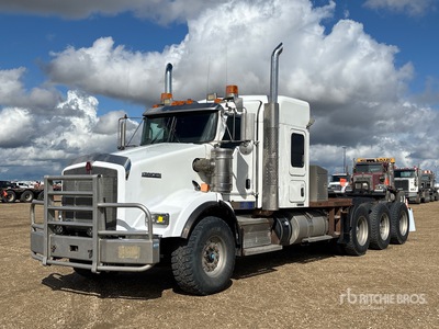 2011 Kenworth T800 8x6 تراكتور شاحنة بسقف (ثلاثى المحور)