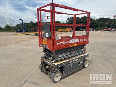 2018 Skyjack SJIII 3219 Electric Scissor Lift