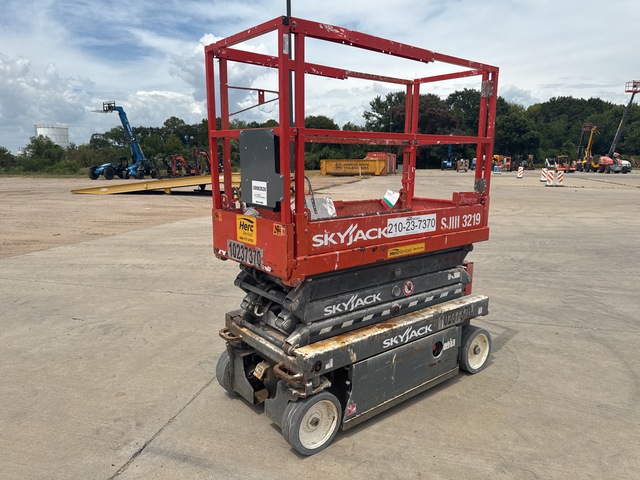 2018 Skyjack SJIII 3219 Electric Scissor Lift