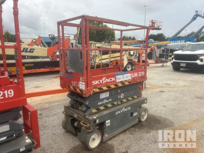 2018 Skyjack SJIII 3219 Scissor Lift