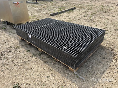Quantity of (10) 6.5 ft x 4 ft x 1 in Molded Grating