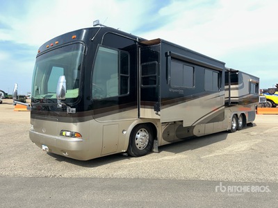 2004 Monaco Signature Castle Motor Home
