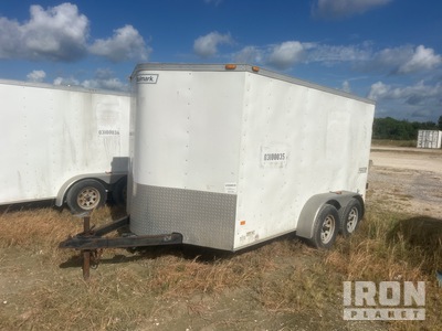 2015 Haulmark 12 ft S/A Remolque Cerrado