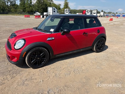2013 Mini Cooper Automobile