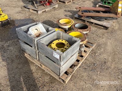 Quantity of John Deere Hub Extensions