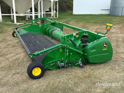 2019 John Deere 615P 15 ft Combine Pickup Header