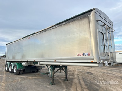 2008 Lusty EMS 11.5 m Tri/A Blowing End Dump Trailer
