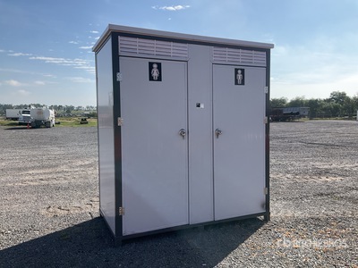2026 SMPT SMPT-D-L 3 ft 7 in x 6 ft 10 in 2 Person Baño Portatil (Sin Usar) / Portable Toilet (Unused)