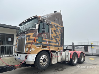 2002 Kenworth K104 T/A Sleeper Truck Tractor