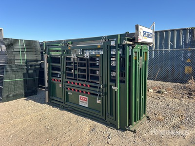 2026 RanchMaster LLG300 12 ft 6 in Upgraded Stockman Squeeze Chute (Unused)