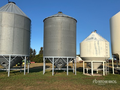 Westeel-Rosco 146 +/- 2200 bu 6 Ring Grain Bin
