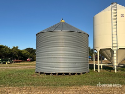 Westeel-Rosco +/- 3500 bu 5 Ring Grain Bin