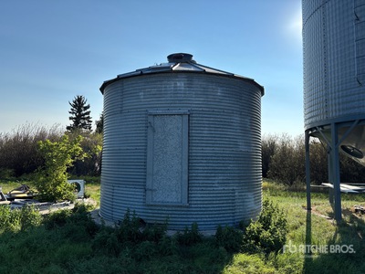 Butler +/- 1400 bu 4 Ring Grain Bin