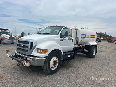 2012 Ford F-750 XL 4x2 Water Truck