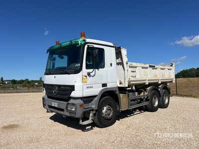 2004 Mercedes-Benz ACTROS 3336 6x4 Camion Bi-Benne شاحنة قلابة /محورين