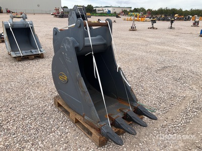 Strickland 30 in Trench Excavator Bucket - Fits 21TON