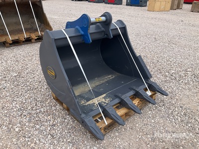 Strickland 48 in Loading Excavator Bucket - Fits Hitachi ZX135