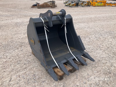 Strickland 42 in Loading Excavator Bucket - Fits Hitachi ZX135