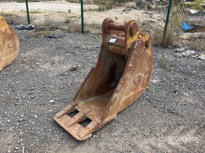 Strickland 600 mm Graafmachine Bak