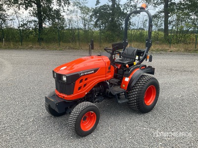 Hst 26 4WD Utility Tractor