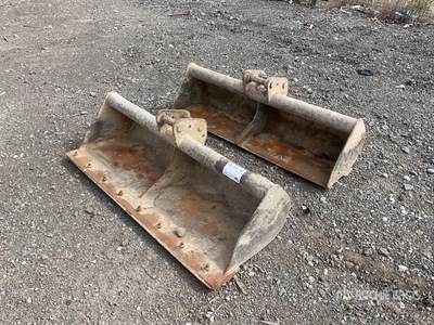 Quantity of (2) 1200 mm Cleanup Graafmachine Bak