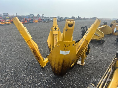 2022 Dutchman 360 17 in Tree Spade