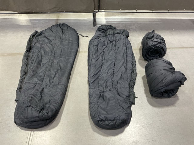 (44) Sleeping Bags