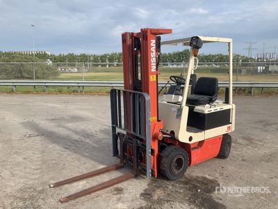 1991 Nissan M01L-15U 1500 kg Chariot Élévateur Électrique