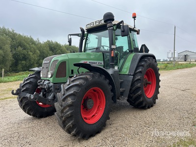 2000 Fendt 714 Vario 4WD Tractor