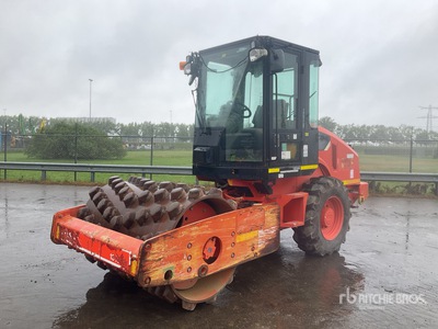 2011 Cat CP44 Padfoot Drum Compactor