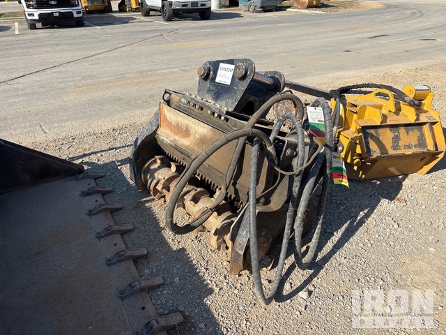 2023 Cat HM210 36 in Mulcher Attachment