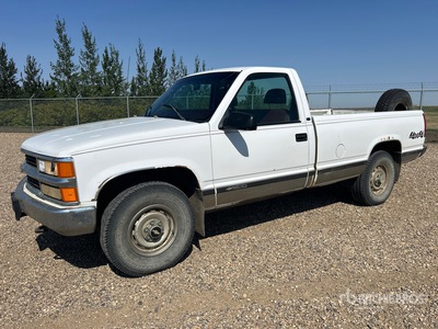 1998 Chevrolet 1500 Cheyenne 4x4 Pickup